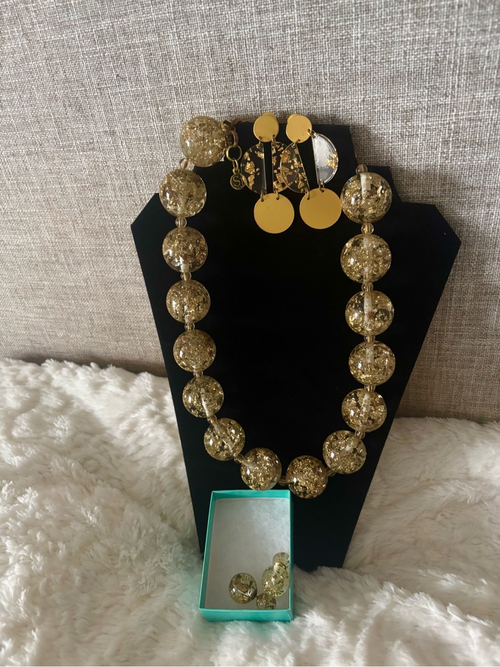 Sassy Jones Gold Glitter Dina Necklace and Earrings Sets
